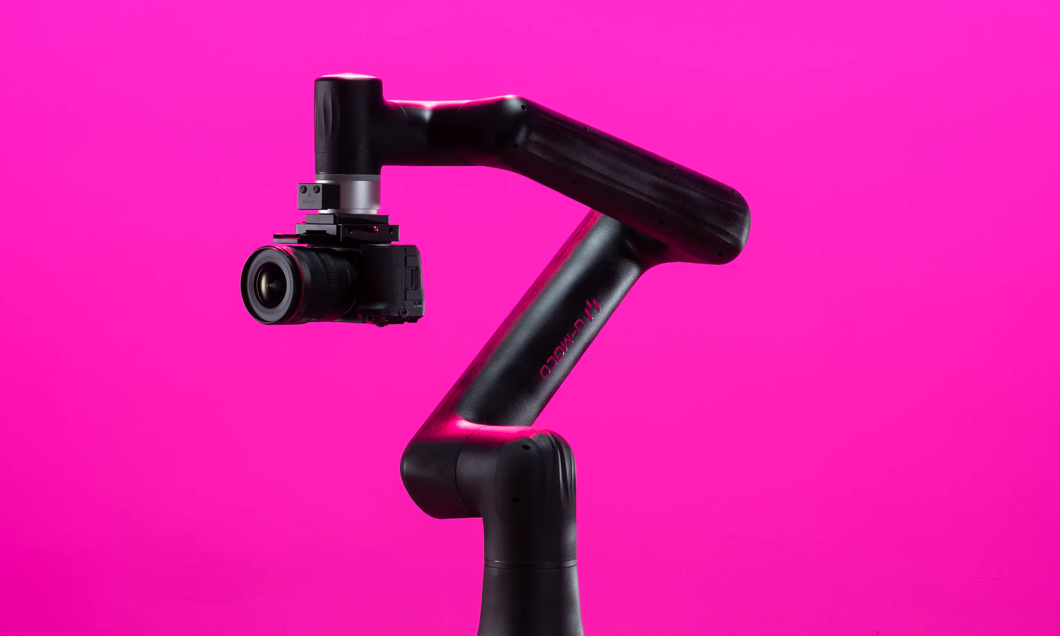 U-MOCO GO lightweight arm with a mounted camera